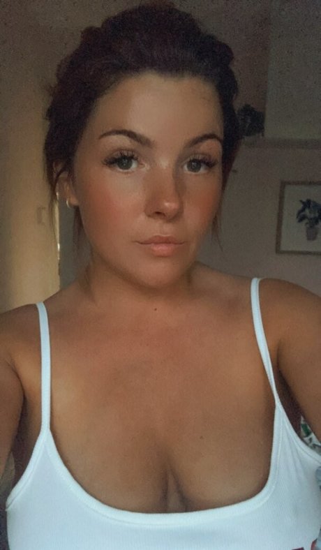 Photo nue de fuite OnlyFans de Laura Delaney