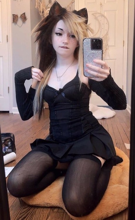 Photo nue de fuite OnlyFans de Sleepystrawbaby