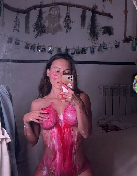 Photo nue de fuite OnlyFans de Lana Roy