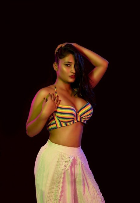 Photo nue de fuite OnlyFans de Tanyasinha Lovers