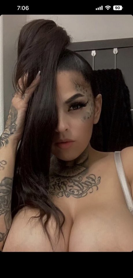 Photo nue de fuite OnlyFans de Moneegee
