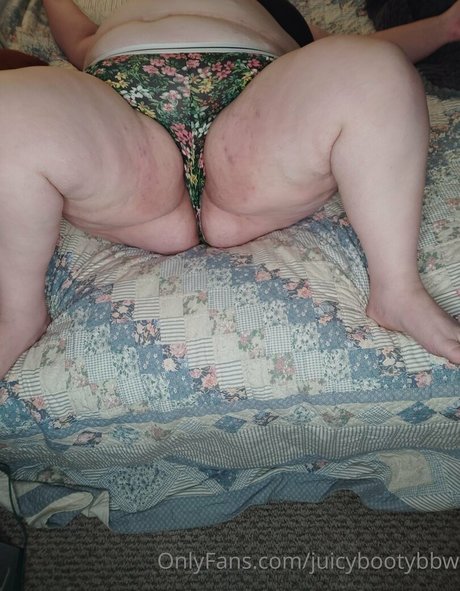 Photo nue de fuite OnlyFans de Juicybootybbw