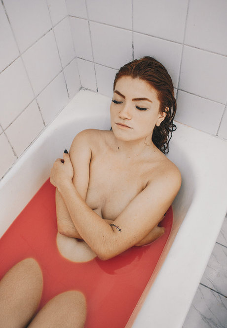 Photo nue de fuite OnlyFans de Ellora Haonne