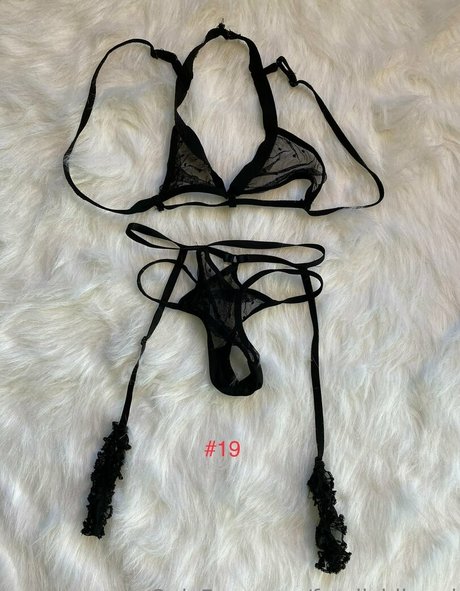 Photo nue de fuite OnlyFans de Freelividbend