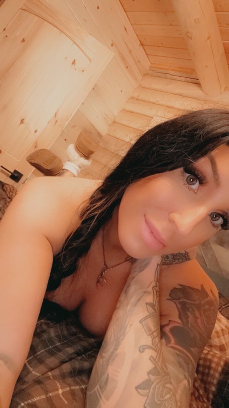 Photo nue de fuite OnlyFans de Huntingcutie
