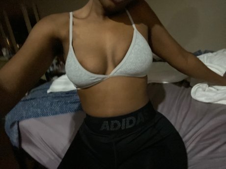 Photo nue de fuite OnlyFans de Taylore