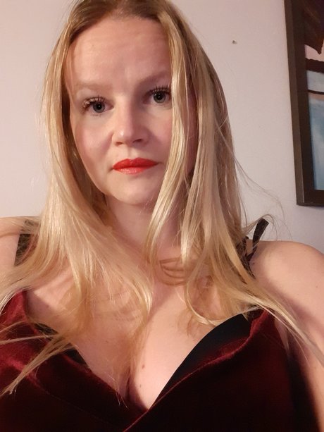 Photo nue de fuite OnlyFans de Nightgirl85
