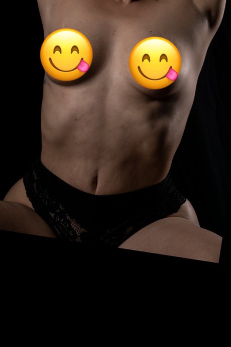 Photo nue de fuite OnlyFans de Rubi