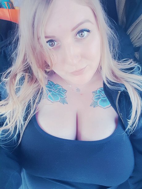 Photo nue de fuite OnlyFans de Tokes And Tits