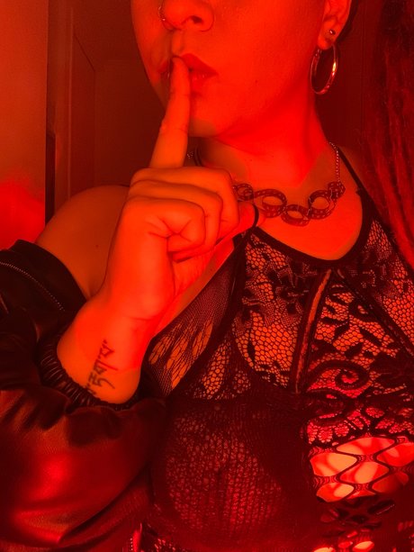 Photo nue de fuite OnlyFans de Meu Lado B 