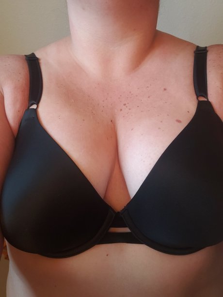 Photo nue de fuite OnlyFans de Thicampampscarred