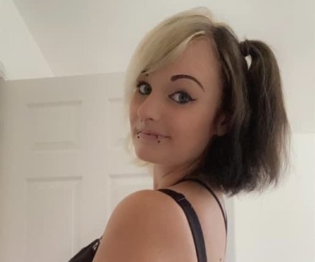Photo nue de fuite OnlyFans de Xlittlenickyx