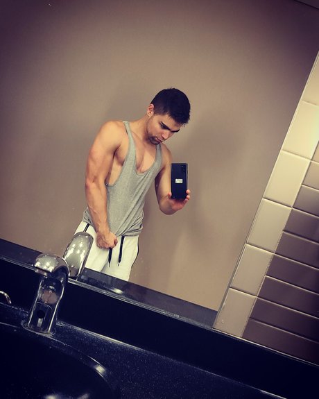 Photo nue de fuite OnlyFans de Lukas