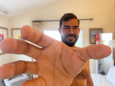 Photo nue de fuite OnlyFans de Lucky Jonny