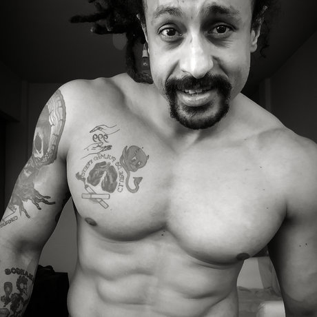 Photo nue de fuite OnlyFans de Rasta Crazy