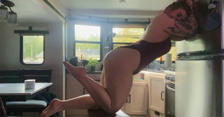 Photo nue de fuite OnlyFans de June