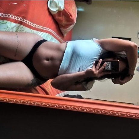 Photo nue de fuite OnlyFans de Rasta Barbie