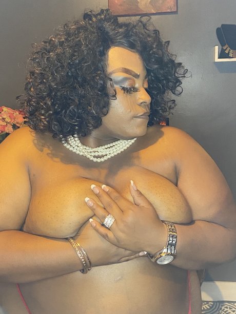 Photo nue de fuite OnlyFans de Sinclairebbwphenom