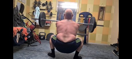 Photo nue de fuite OnlyFans de Gymdad