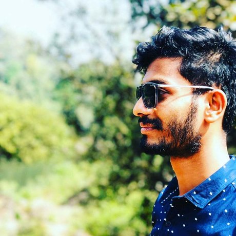 Photo nue de fuite OnlyFans de Rajendra Reddy
