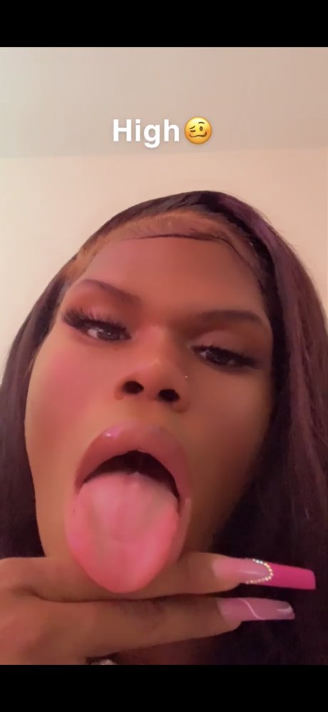 Photo nue de fuite OnlyFans de Tiana Marie