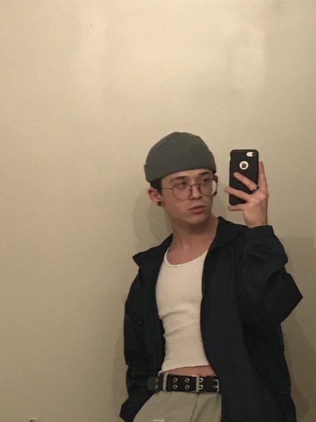 Photo nue de fuite OnlyFans de Myles