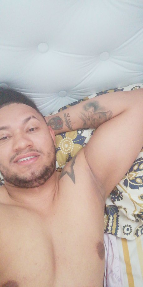 Photo nue de fuite OnlyFans de Adrian