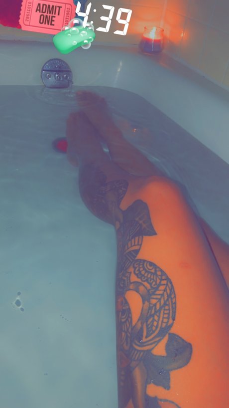Photo nue de fuite OnlyFans de Lena