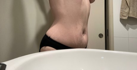 Photo nue de fuite OnlyFans de Nikolina