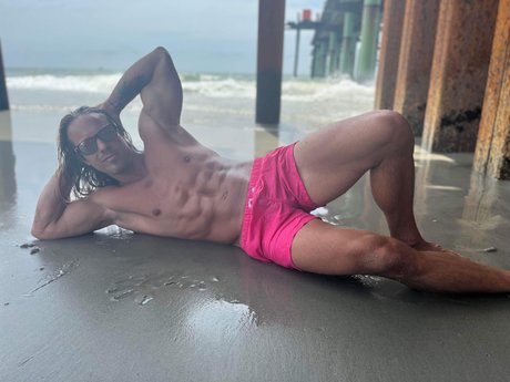 Photo nue de fuite OnlyFans de Silas Ampamp Erin