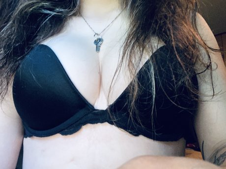 Photo nue de fuite OnlyFans de Trinity