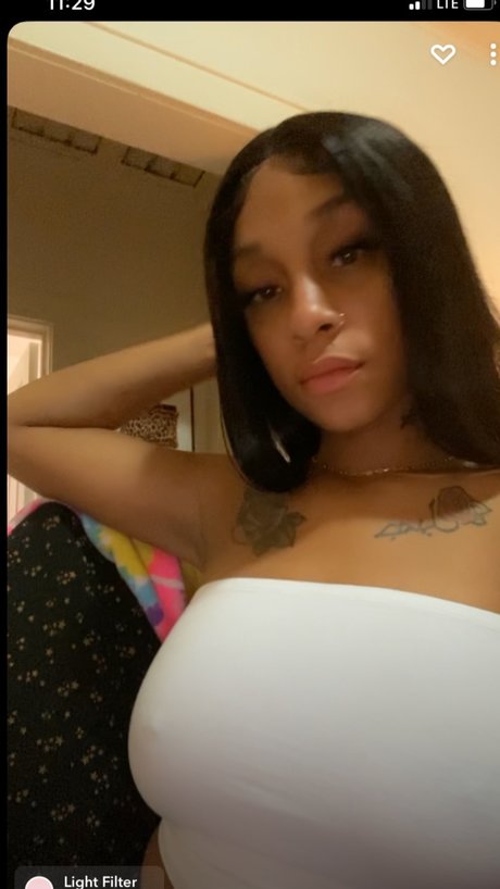 Photo nue de fuite OnlyFans de Genesisleeann