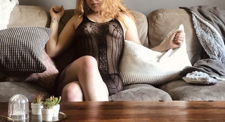 Photo nue de fuite OnlyFans de Lola Montez