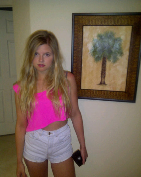 Ana Mulvoy Ten