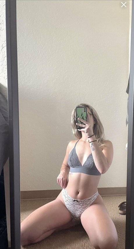 Photo nue de fuite OnlyFans de Nikki Margarida