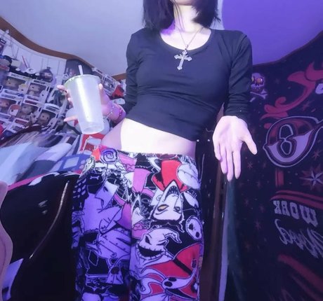 Photo nue de fuite OnlyFans de Livingdeadkev