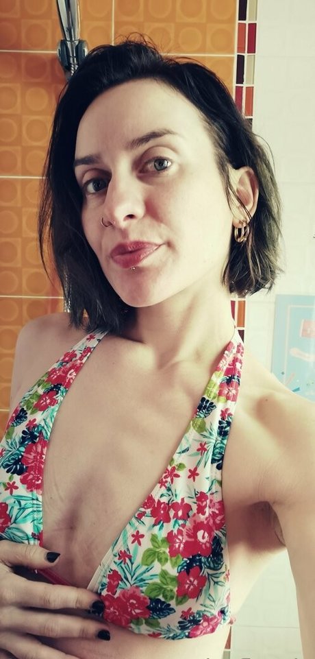 Missfloraberlinfree