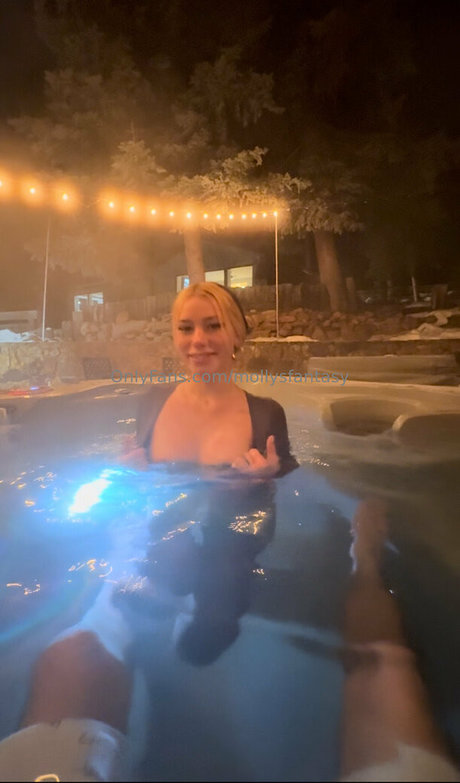 Photo nue de fuite OnlyFans de Mollysfantasy