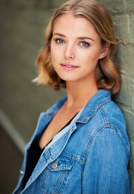 Ellie Gall