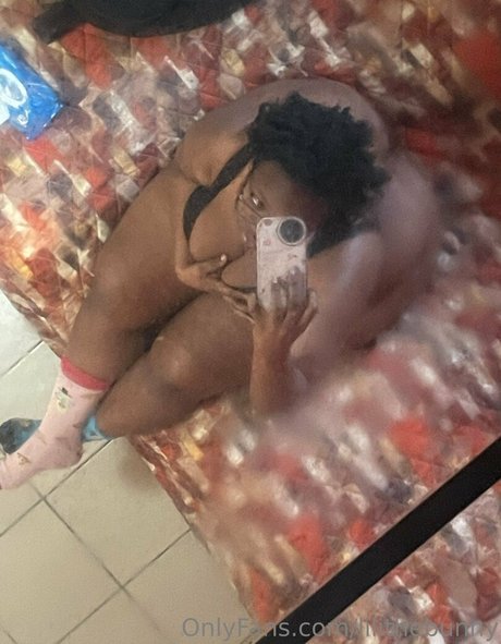 Photo nue de fuite OnlyFans de Lilithebunny