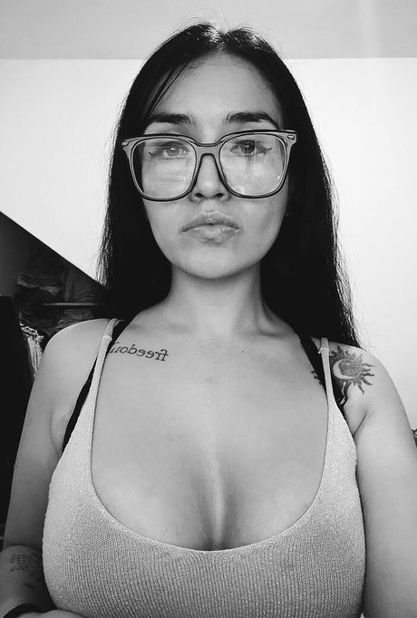 Photo nue de fuite OnlyFans de Media Veronica