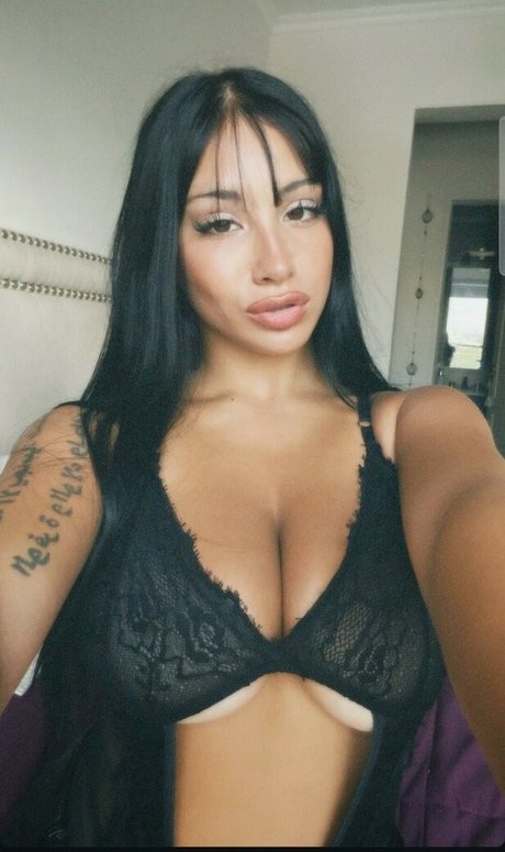 Photo nue de fuite OnlyFans de Zoefernanddez