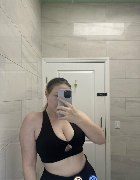 Photo nue de fuite OnlyFans de Brecht Apologist