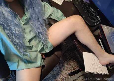 Photo nue de fuite OnlyFans de Azazelzangel