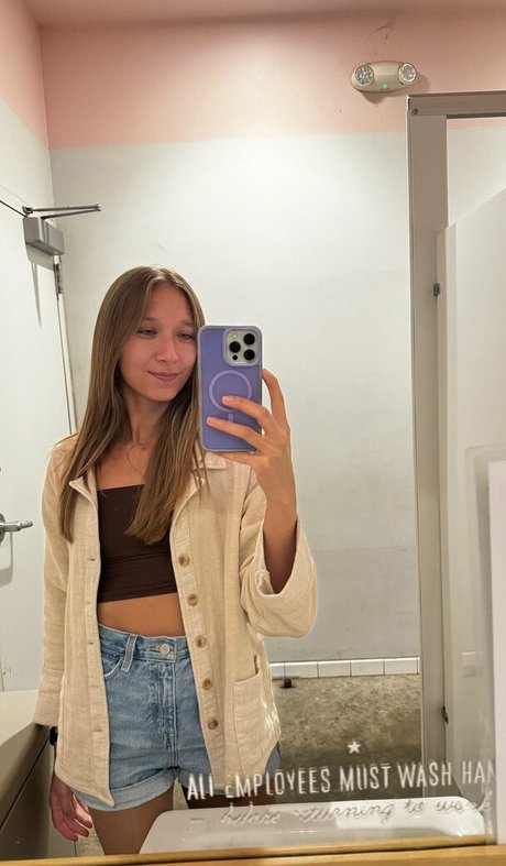 Nikita Crump