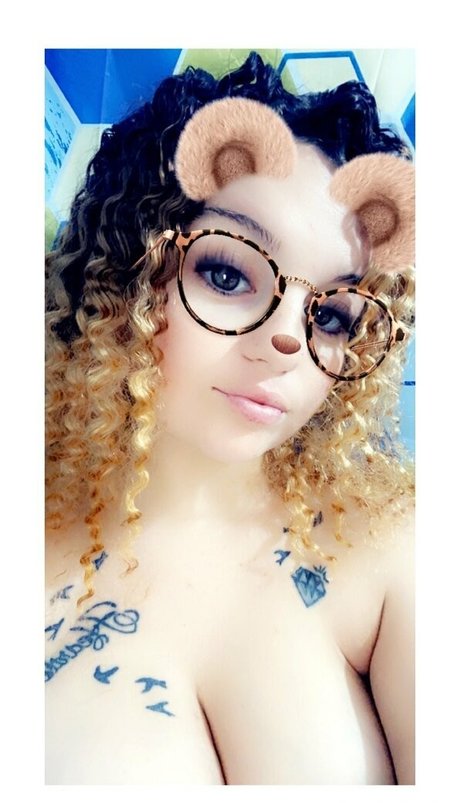 Photo nue de fuite OnlyFans de Therealmissdaisy