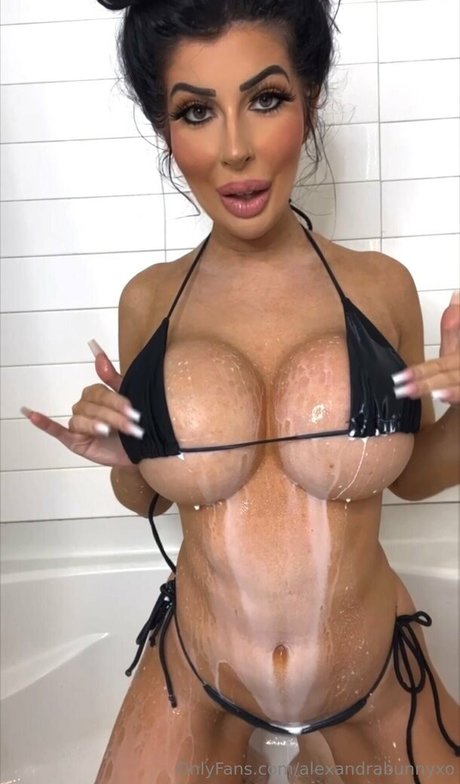 Photo nue de fuite OnlyFans de Alexandra Bunny