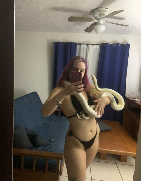 Photo nue de fuite OnlyFans de Lilithsnake
