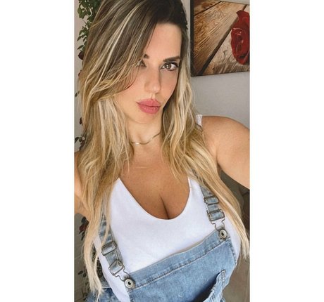Photo nue de fuite OnlyFans de Anna Riano