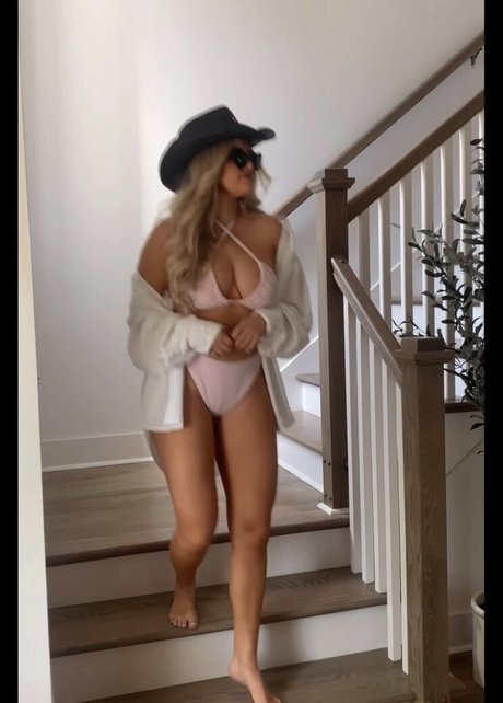 Photo nue de fuite OnlyFans de Maddie Perry